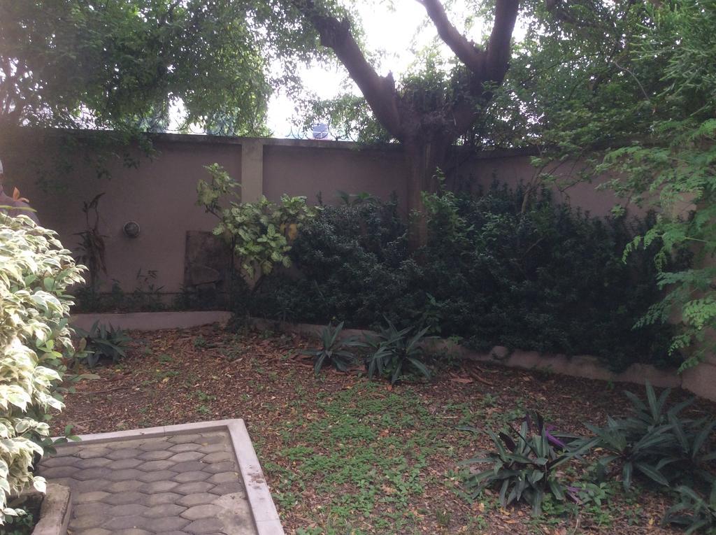 Osdahouse Lodge Laterbiokorshie Luaran gambar